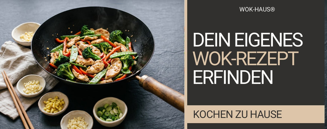 Hähnchen mit Brokkoli, Zuckerschoten und roter Paprika im Wok, daneben Schälchen mit gehacktem Knoblauch, Ingwer und Frühlingszwiebeln