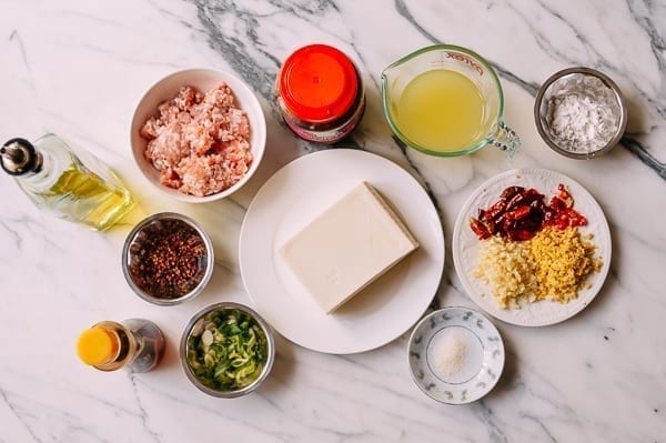Mapo Tofu vegetarisch: Sichuan-Tofu im Wok