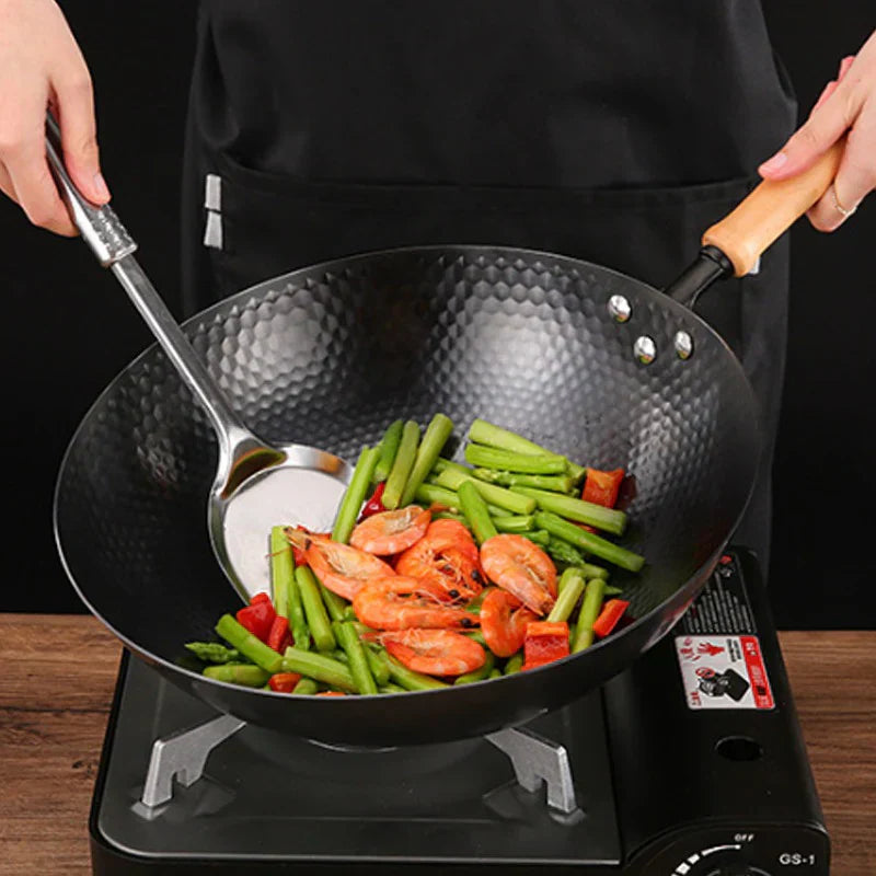 Wok Rezepte: Gebratenes Hähnchen mit Gemüse
