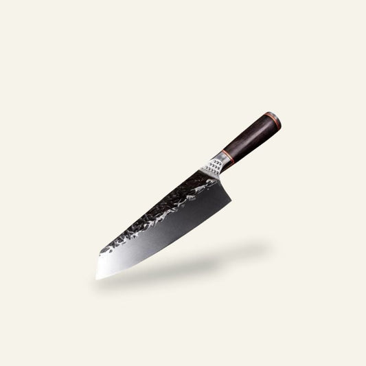 Le Naifu Japanische Küchenmesser aus Damaststahl in eleganter Vorderansicht