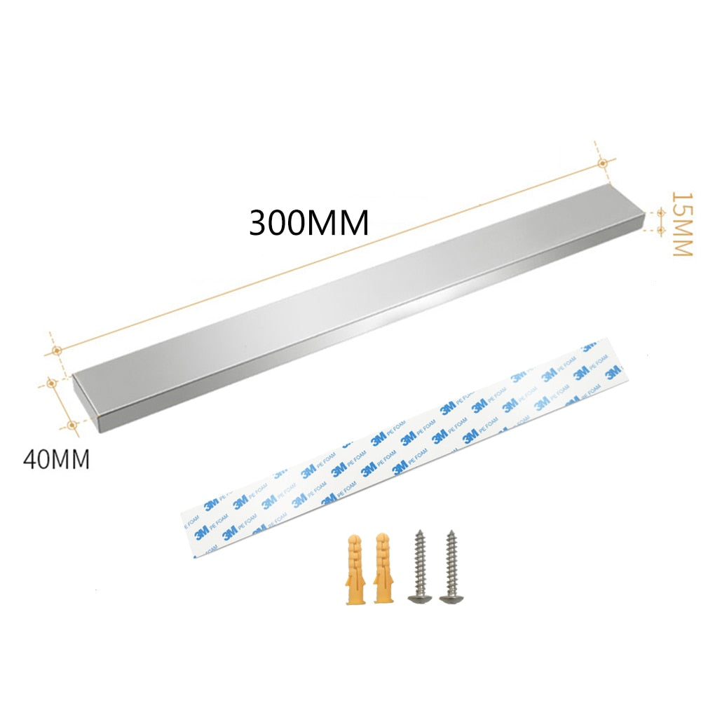 Le Banika Magnetischer Messerhalter Montage des Magnethalters an Holzwand