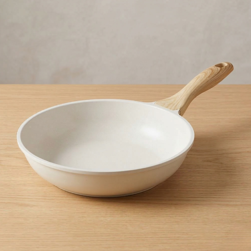 Le Myoko Wok Keramik Induktion Detailaufnahme der hochwertigen Keramikbeschichtung