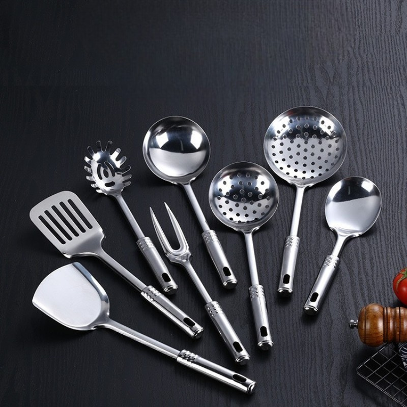 Le Yamiro Kochbesteck Set Edelstahl Detail der ergonomischen Griffe