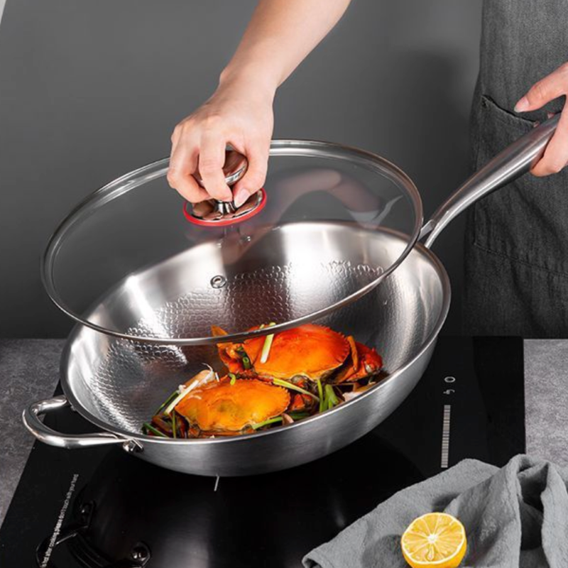 Le Myogi Wok in stilvoller Designer-Küche