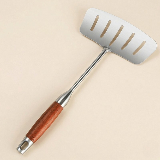 Le Mishio Metal Wok Spatula aus Edelstahl in Vorderansicht für asiatische Küche