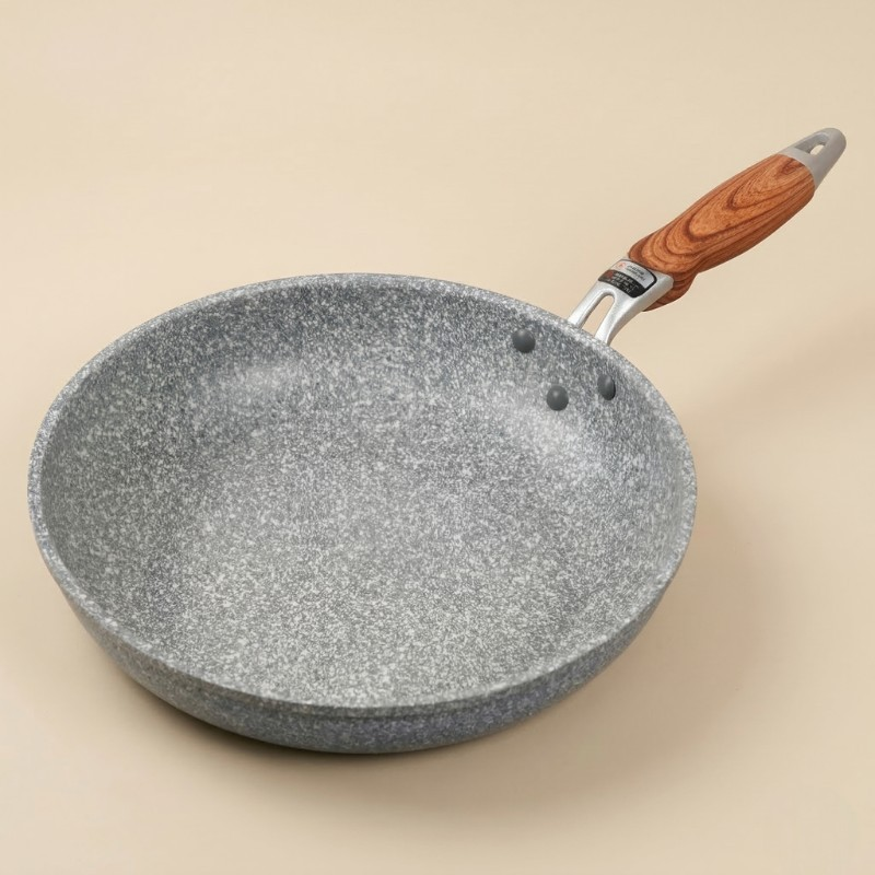 Le Yukano Wok Keramikbeschichtet Nahaufnahme der robusten Keramikbeschichtung