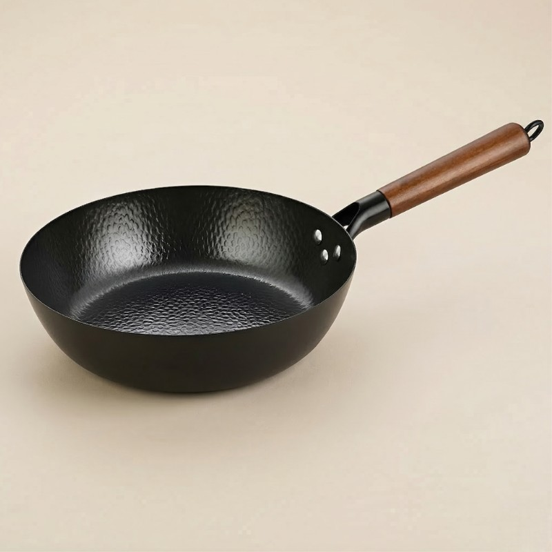 Le Rokko japanischer Wok aus Carbonstahl in Vorderansicht