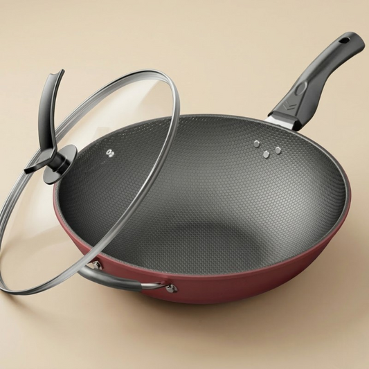 Le Korami Wok mit Wabenbeschichtung in produktneutraler Vorderansicht