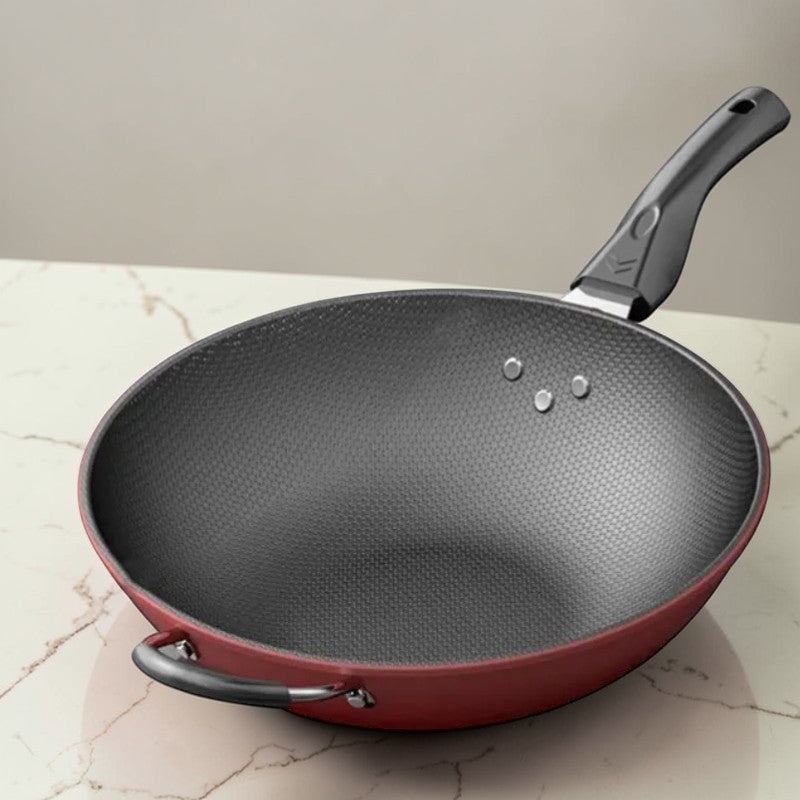 Le Korami Wok mit Wabenbeschichtung von oben mit sichtbarer Wabenstruktur