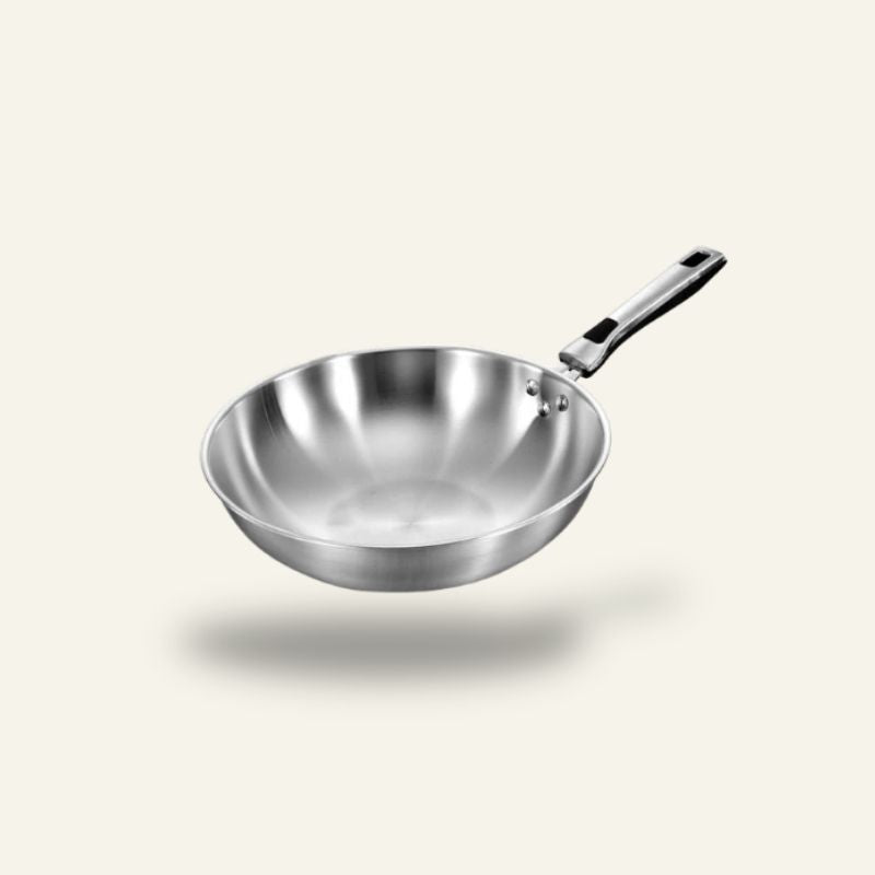 Le Shiomi Edelstahl Wok 30 cm in glänzender Vorderansicht für vielseitiges Kochen