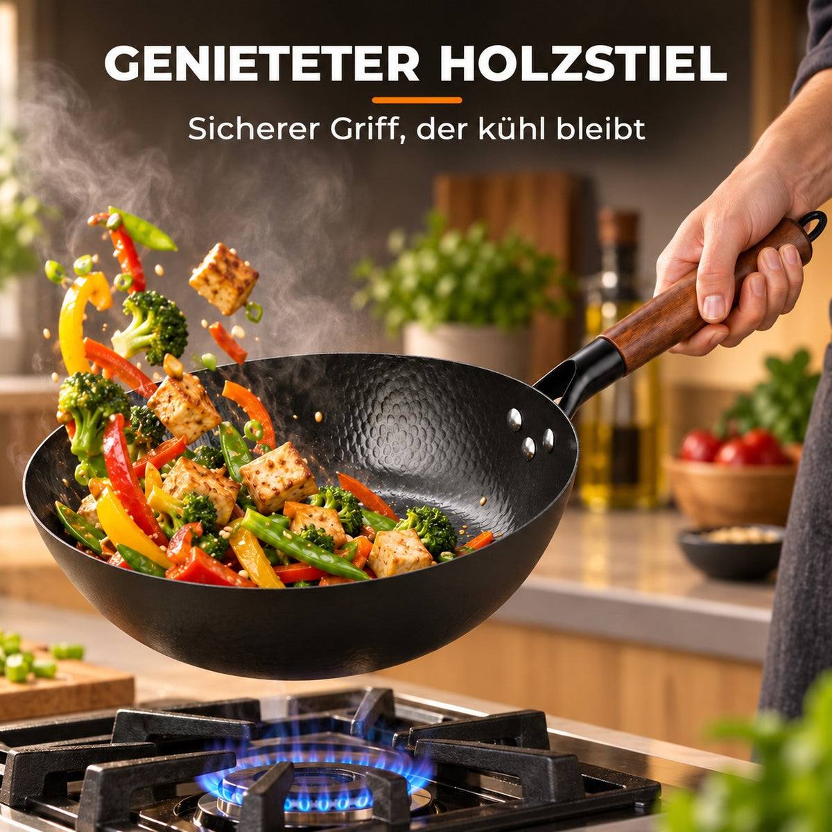 Le Rokko – Japanischer Wok, GENIETETER HOLZSTIEL: Sicherer Griff, der kühl bleibt