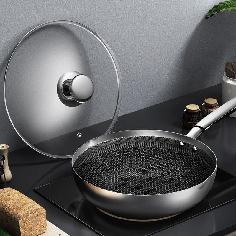 Le Iwate Edelstahl-Wok 30 cm mit Verpackung und Lieferumfang
