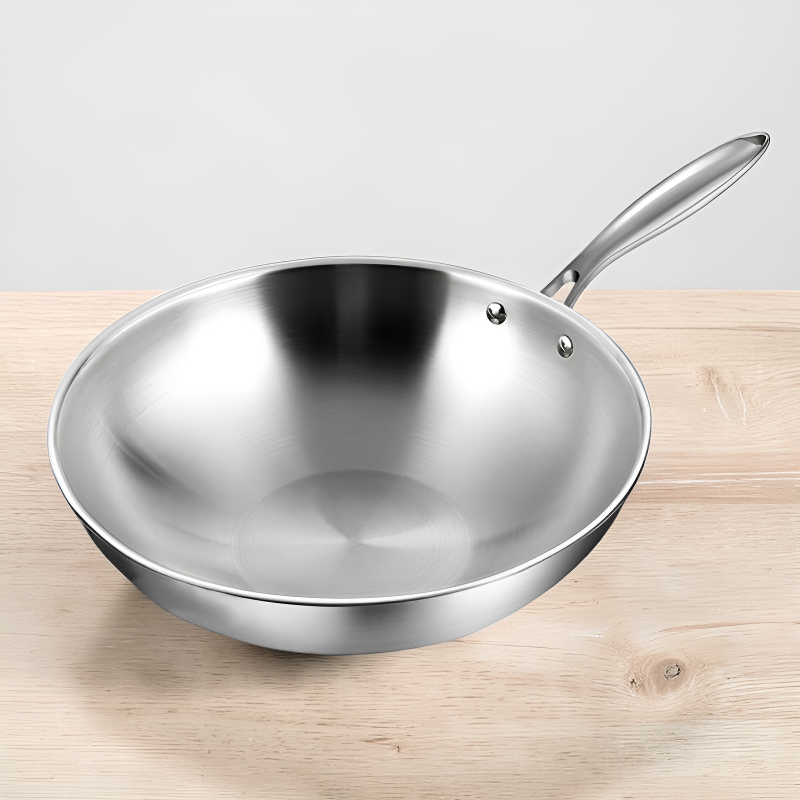 Le Ishizuchi Edelstahl-Wok mit Deckel inklusive Verpackung und Zubehör