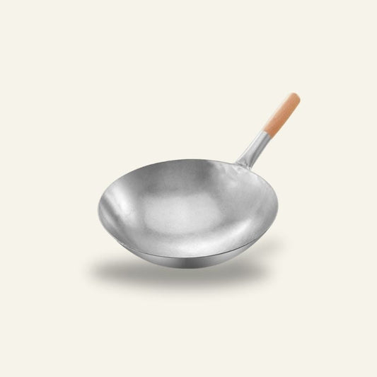 Le Kirishima Original Chinesischer Wok für Induktion in Frontalansicht