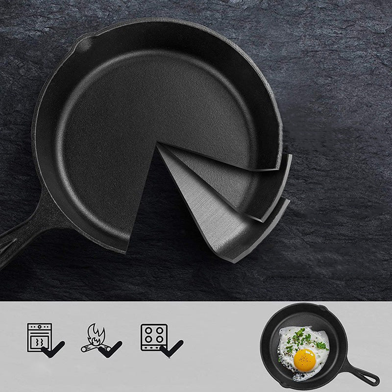 Le Kalda Mini Wok Gusseisen verpackt im kompletten Lieferumfang