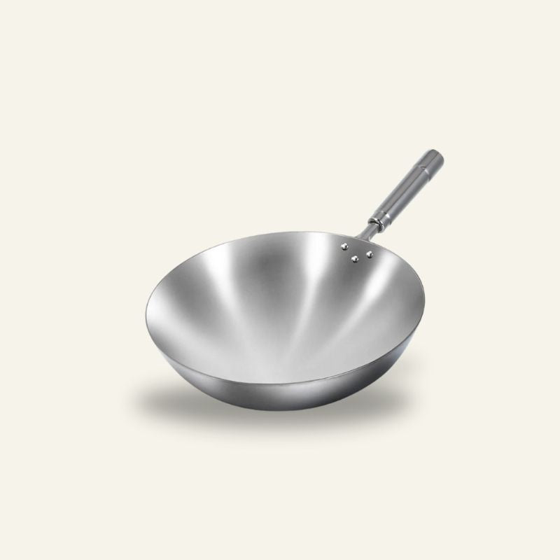 Le Pankaji traditioneller Edelstahl-Wok in klassischer Vorderansicht